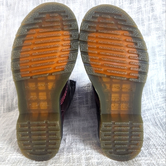 New Dr. Martens Cherry Red Air Wair Vegan RubOff 1460 Lace Up Boots - Picture 12 of 15